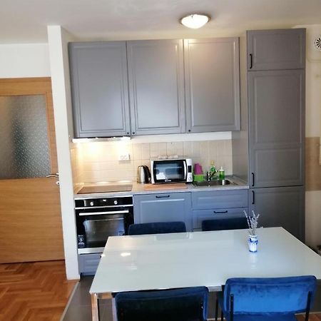 Apartment Capital Town-Free Parking ซาเกร็บ ภายนอก รูปภาพ